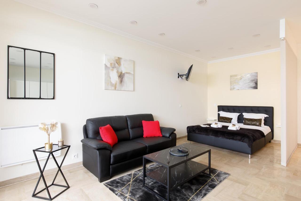 Gray D'albion 1d2 Yourhosthelper Appartement